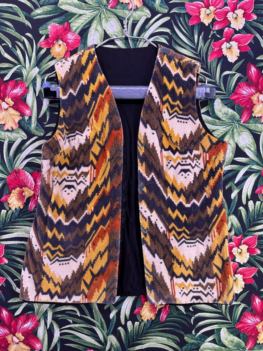 Vintage Groovy Western Style Vest Mountain Design Size Large